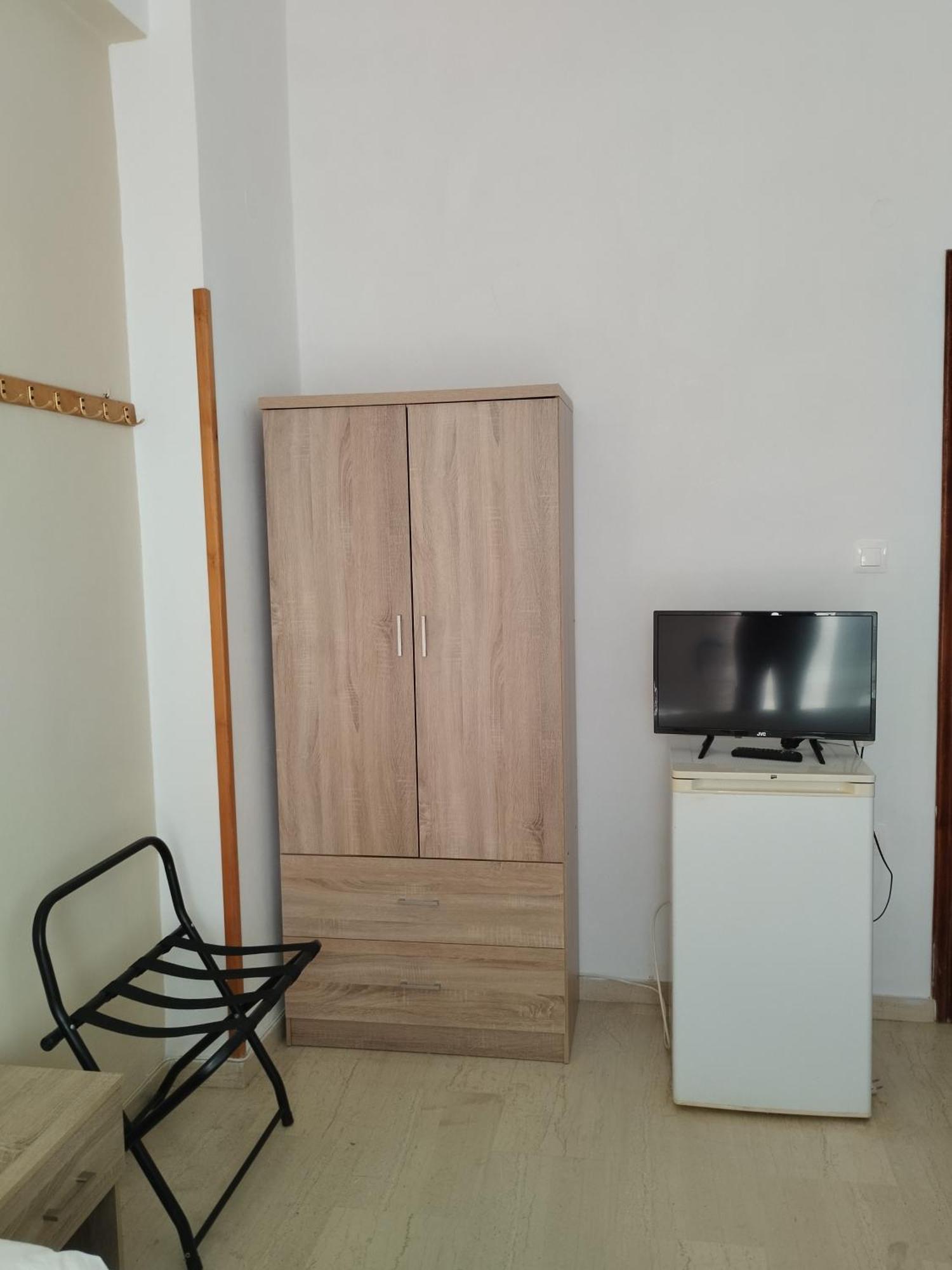 Hector'S Studios Alykanas  Bagian luar foto